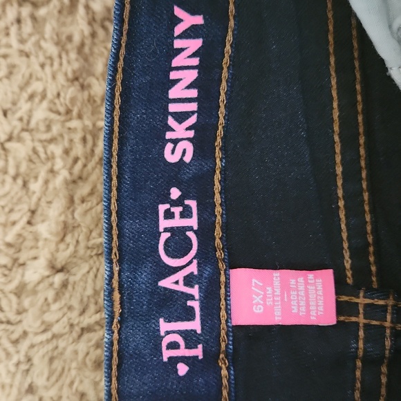 Children's Place dark wash distressed skinny jeans size 6x/7 - Picture 2 of 8